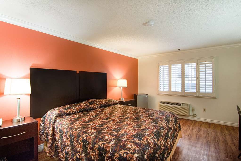 Motel 6 Van Nuys Burbank Room photo