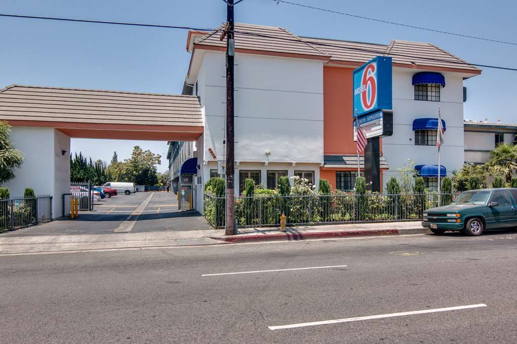 Motel 6 Van Nuys Burbank Exterior photo